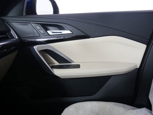 Used 2025 BMW X1 xDrive28i image 21