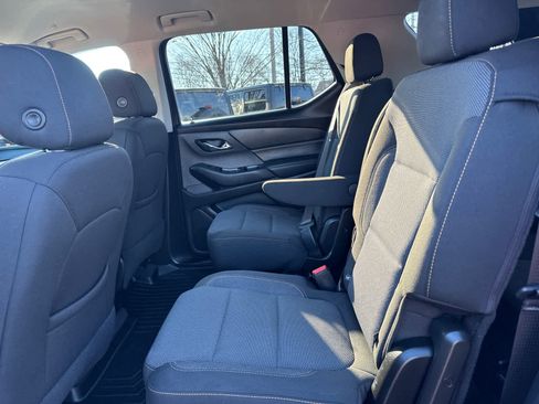 Used 2021 Chevrolet Traverse LT image 31