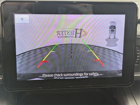 Used 2021 Ford Explorer XLT w/ Equipment Group 202A image 21