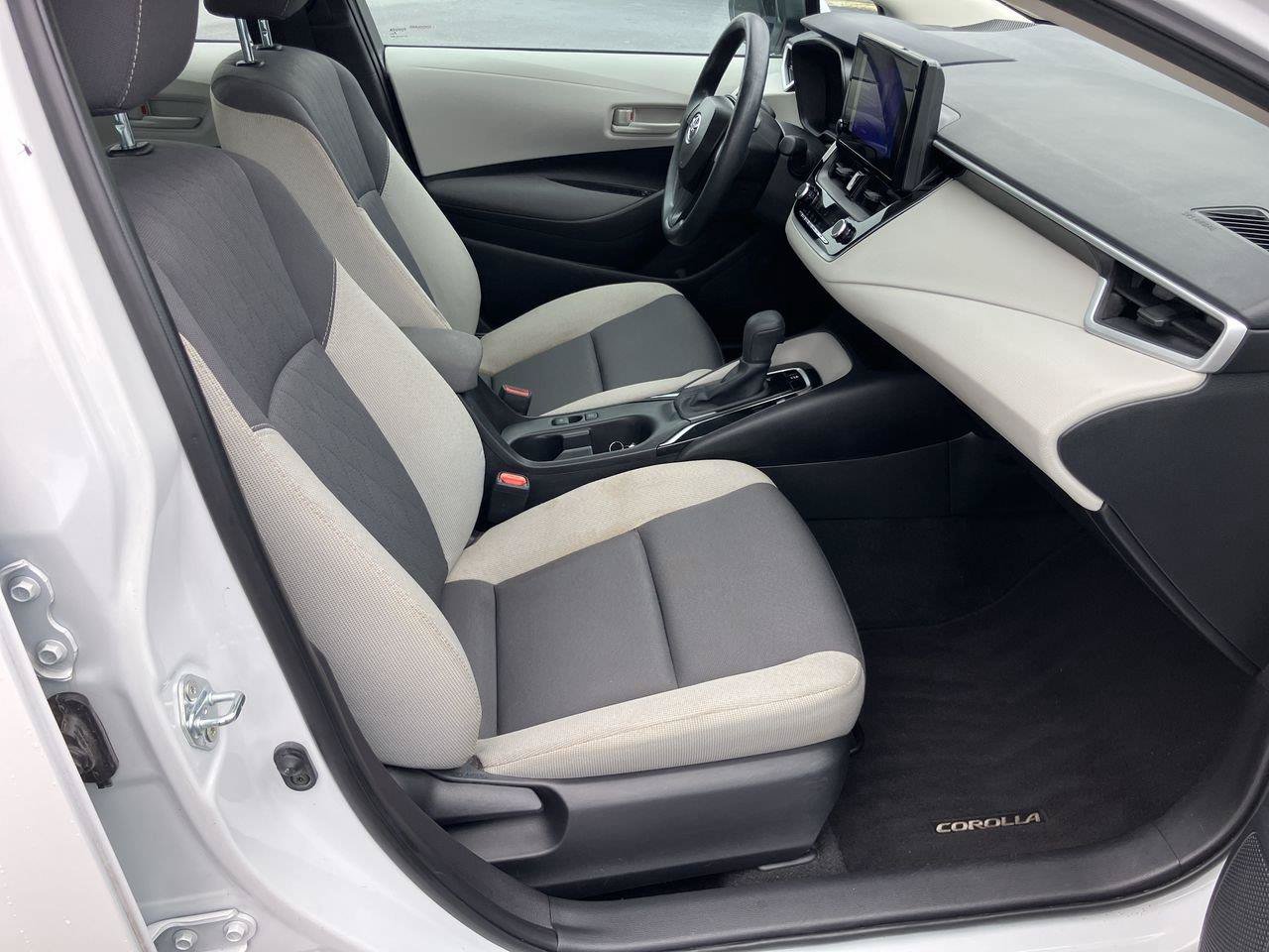 Certified 2025 Toyota Corolla LE w/ Convenience Package FWD image 30