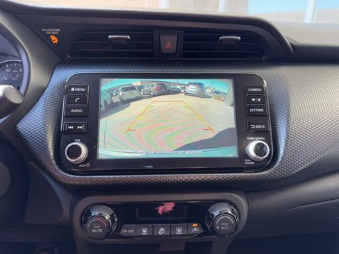 Used 2021 Nissan Kicks SV image 25