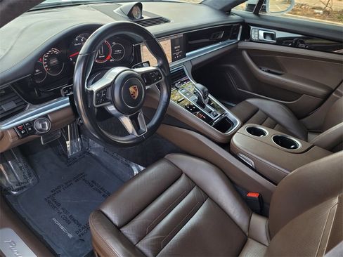 Used 2017 Porsche Panamera Turbo image 13
