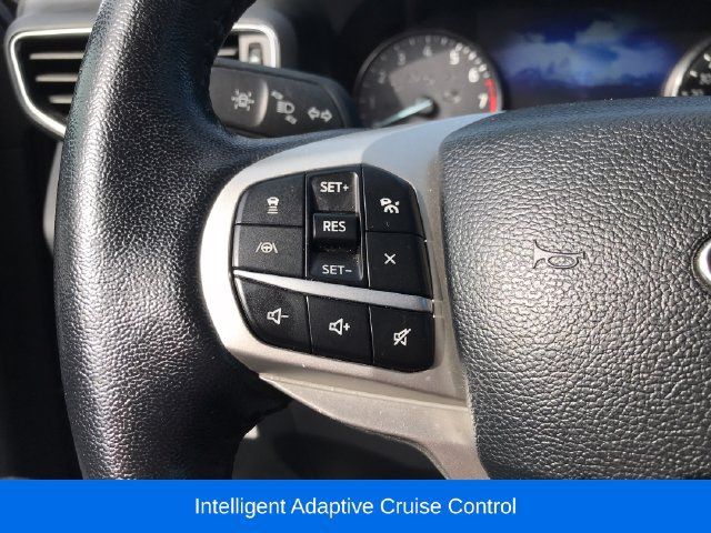 Used 2023 Ford Explorer XLT AWD/4WD image 5