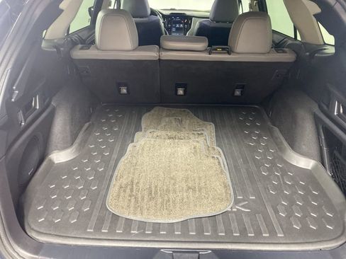 Used 2023 Subaru Outback Limited image 28