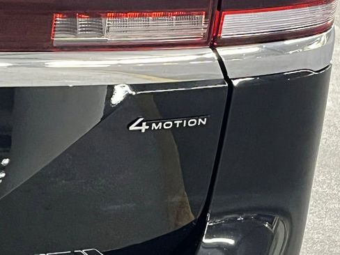 New 2026 Volkswagen Atlas SEL Premium R-Line image 37