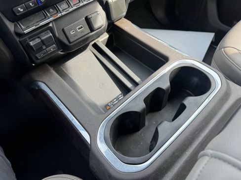 Used 2020 GMC Sierra 1500 SLT w/ SLT Premium Package image 24