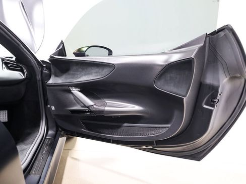 Used 2022 Ferrari SF90 Stradale image 47