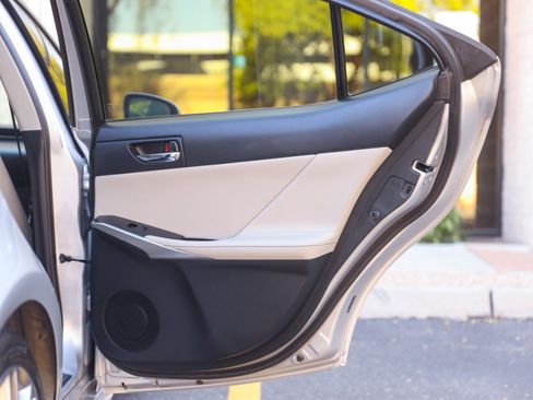 Used 2015 Lexus IS 250 250 RWD image 38