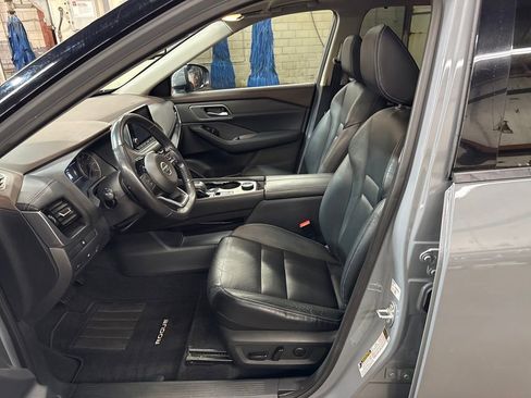 Used 2021 Nissan Rogue SL image 10