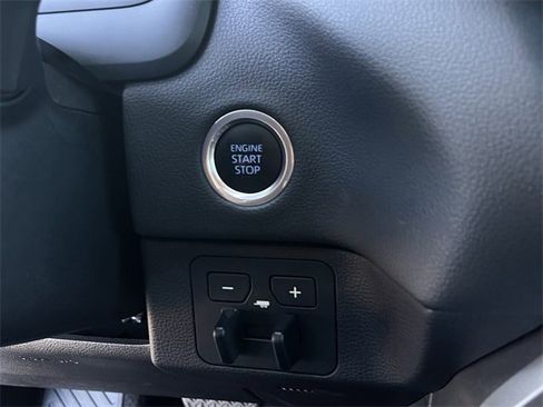 Used 2024 Toyota Tundra Limited image 22