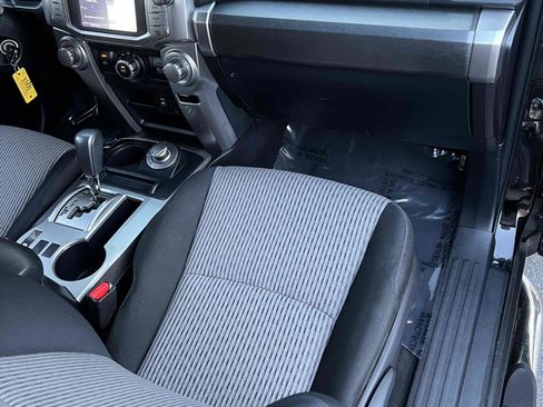 Used 2014 Toyota 4Runner SR5 image 36