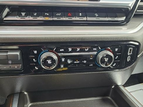 Used 2024 Chevrolet Silverado 2500 High Country w/ High Country Premium Package image 21