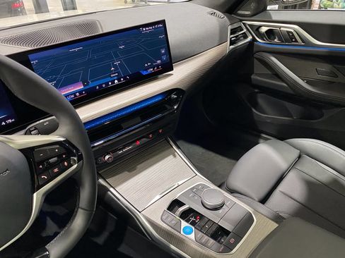 Used 2025 BMW i4 xDrive40i AWD/4WD image 8