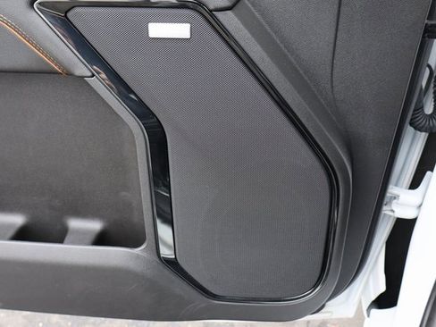 Used 2025 GMC Sierra 2500 AT4 w/ AT4 Premium Plus Package image 24