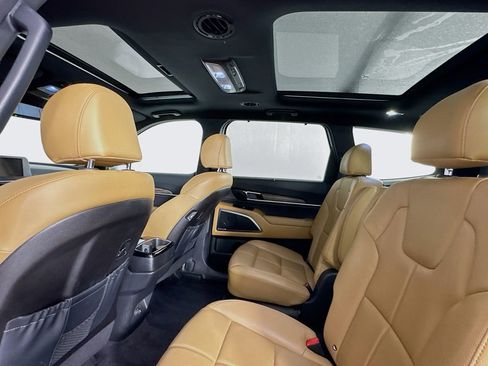 Used 2022 Kia Telluride SX w/ Towing Package image 19