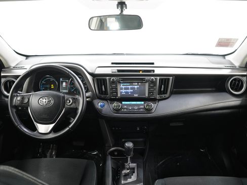 Used 2016 Toyota RAV4 XLE AWD/4WD image 13