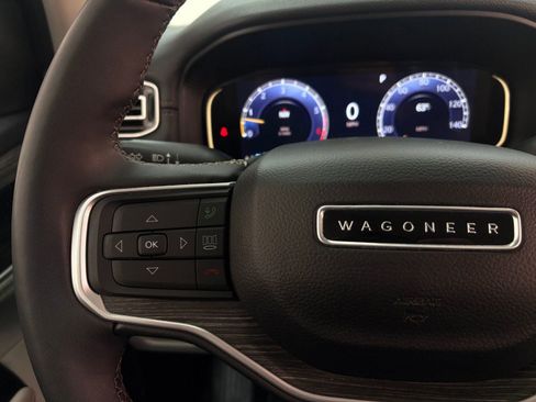 Used 2024 Jeep Wagoneer Series II image 13