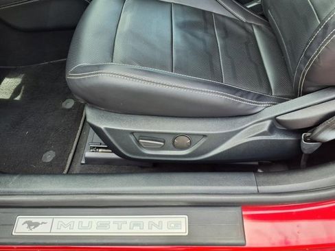 Used 2022 Ford Mustang GT Premium w/ Equipment Group 401A image 5