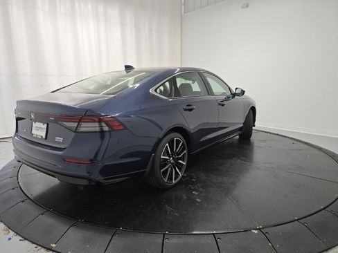 Used 2025 Honda Accord Touring image 29