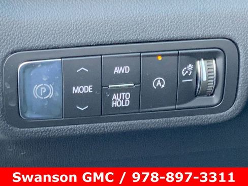 New 2026 GMC Terrain AT4 w/ Technology Package II AWD/4WD image 19
