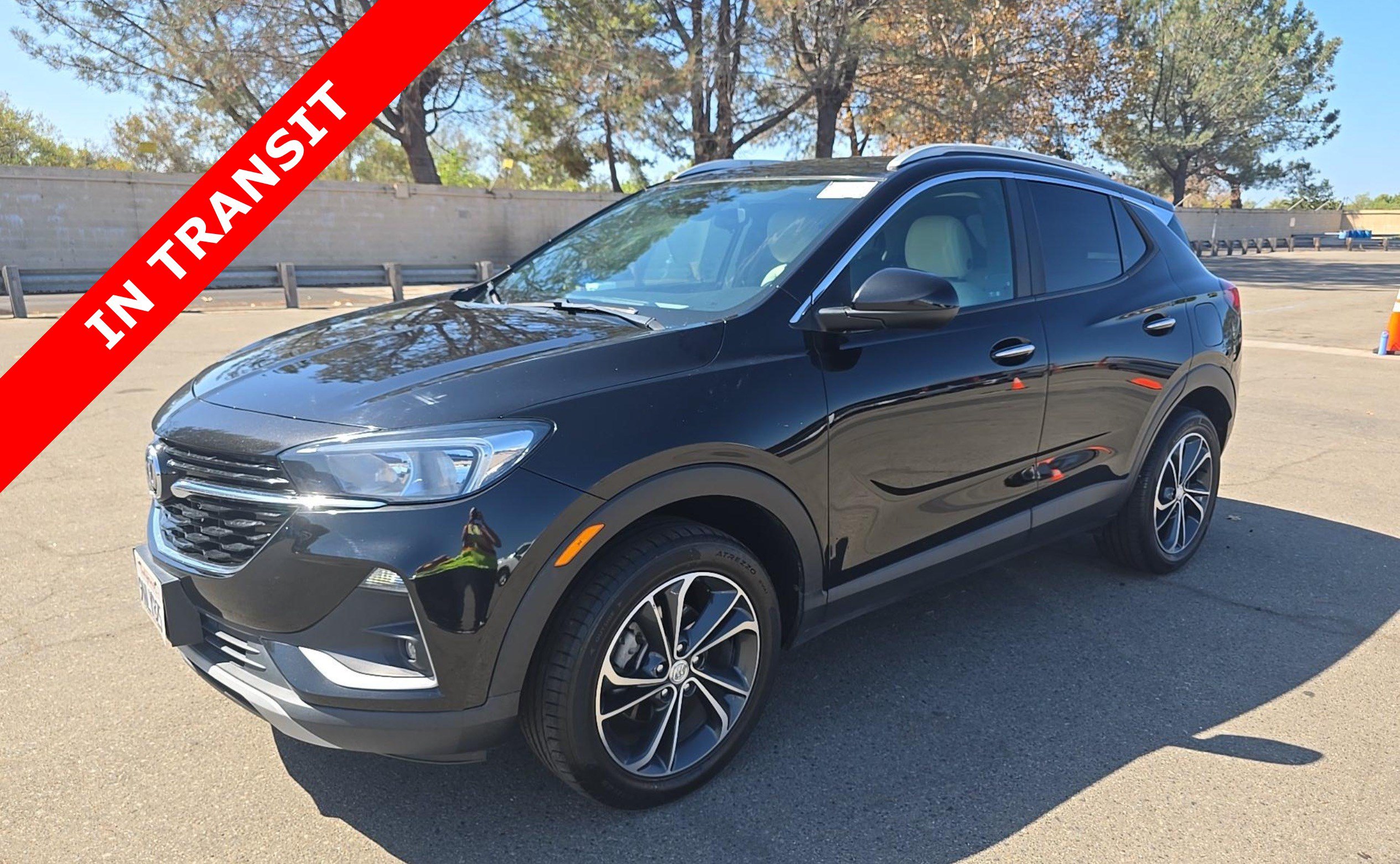 Used 2021 Buick Encore GX Select AWD/4WD image 1
