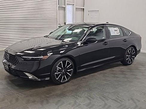 New 2026 Honda Accord Touring image 4
