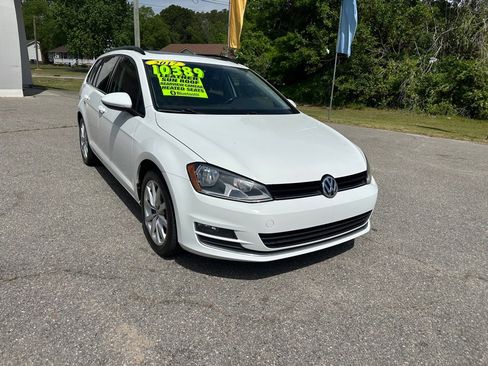 Used 2017 Volkswagen Golf SE FWD image 7