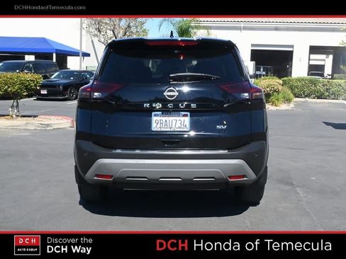 Used 2023 Nissan Rogue SV image 6
