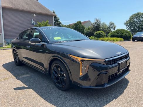 New 2025 Kia K4 GT-Line Turbo image 5