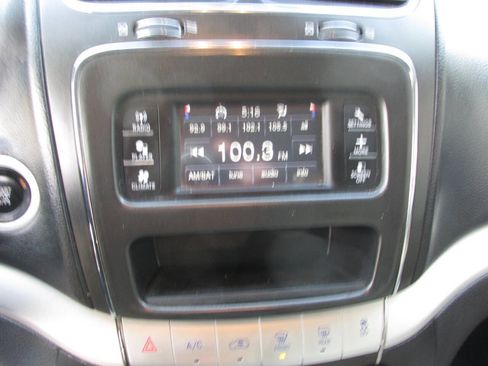 Used 2015 Dodge Journey SXT w/ Flexible Seating Group FWD image 37