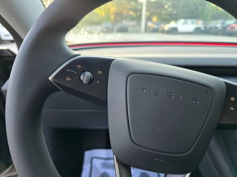 Used 2025 Tesla Model 3 Long Range RWD image 24