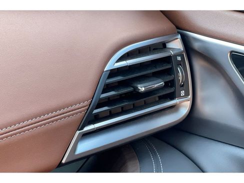 Used 2022 Subaru Outback Touring w/ Popular Package #2 image 29