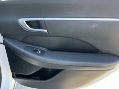 Used 2025 Hyundai Sonata SEL FWD image 18