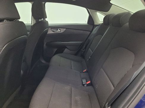 Used 2019 Kia Forte LXS FWD image 18