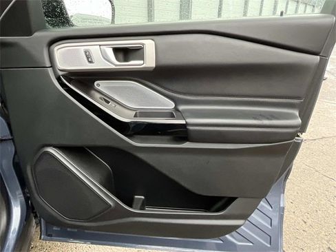 Used 2021 Ford Explorer Platinum w/ Equipment Group 601A image 26