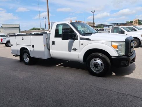 Used 2016 Ford F350 XL image 3