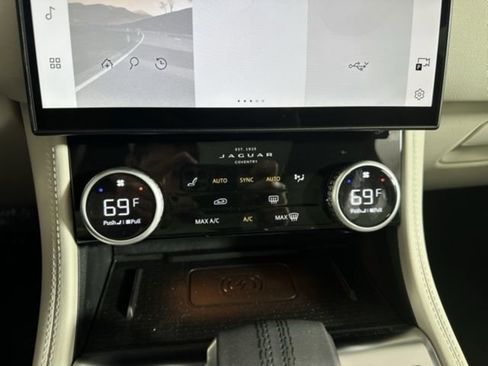 New 2026 Jaguar F-PACE R-Dynamic S image 29