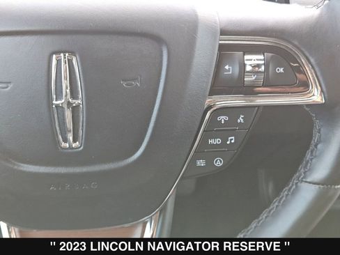 Used 2023 Lincoln Navigator Reserve AWD/4WD image 27