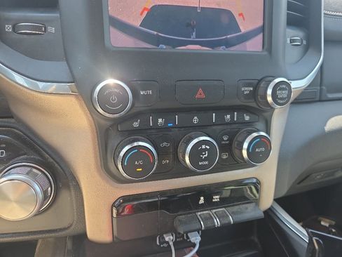 Used 2020 RAM 1500 Laramie AWD/4WD image 12