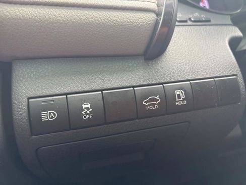 Used 2023 Toyota Camry SE image 24