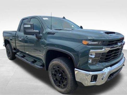 New 2026 Chevrolet Silverado 2500 LT w/ Convenience Package AWD/4WD image 4