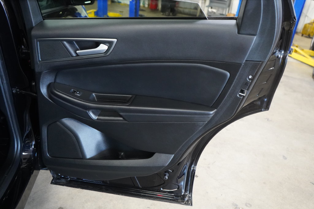 Certified 2024 Ford Edge SE w/ Black Appearance Package AWD/4WD image 22