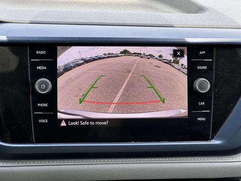Used 2024 Volkswagen Taos SE FWD image 17