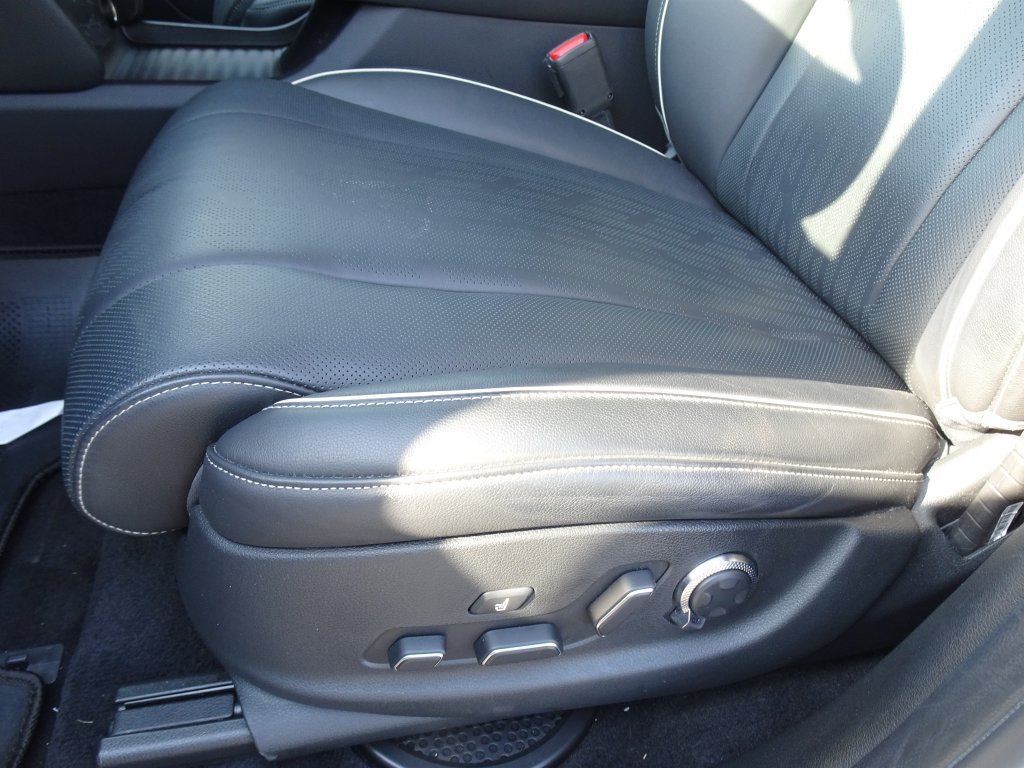 Used 2024 Genesis GV80 2.5T w/ Prestige Package AWD/4WD image 11