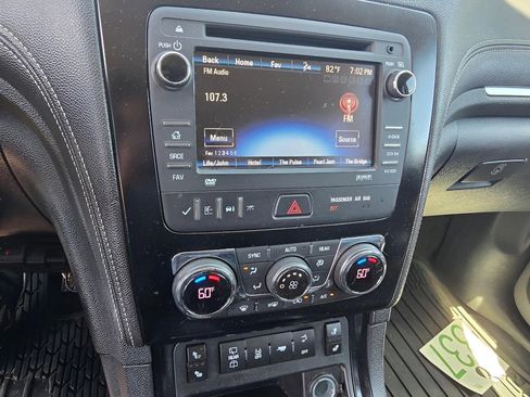 Used 2014 Chevrolet Traverse LT AWD/4WD image 23