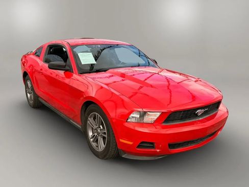 Used 2012 Ford Mustang Premium RWD image 3