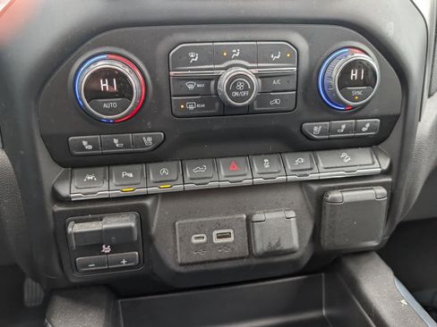 Used 2021 Chevrolet Silverado 1500 LTZ image 26