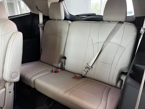 Used 2019 Buick Enclave Premium w/ Experience Buick Package AWD/4WD image 24