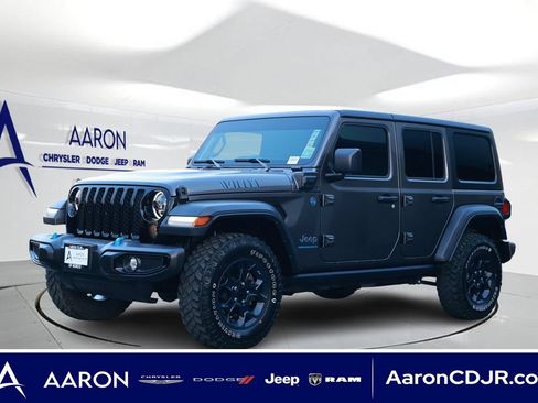 Used 2023 Jeep Wrangler Unlimited w/ Cold Weather Group AWD/4WD image 1