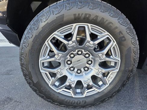 Used 2025 GMC Hummer EV 3X image 10